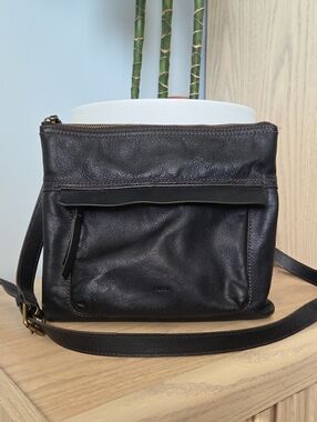 Vintage Fossil Aida Black Pebbled Leather Crossbody Bag